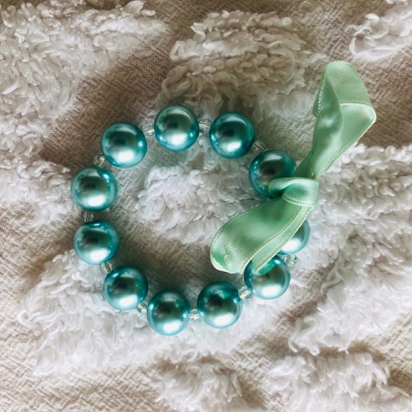 Jewelry - Beaded bracelet